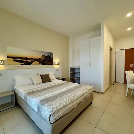 Jonio Hotel 3*